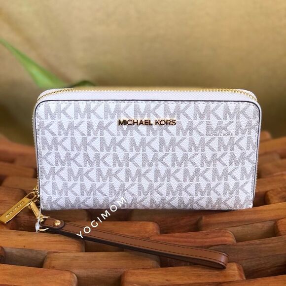 MICHAEL KORS Multifuntional cell phone wristlet wallet pocket book Vanilla Large - Picture 12 of 13